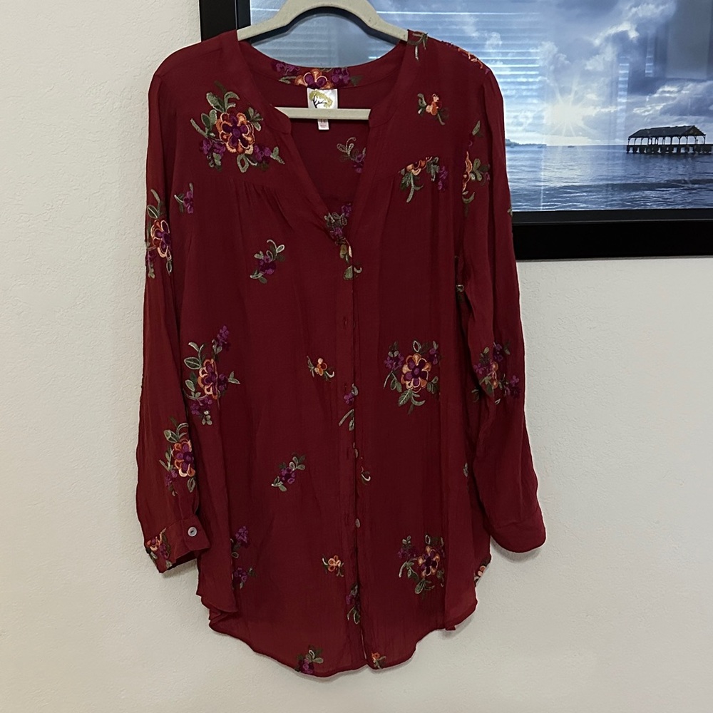 Fig and Flower Embroidered Women's Top 1X